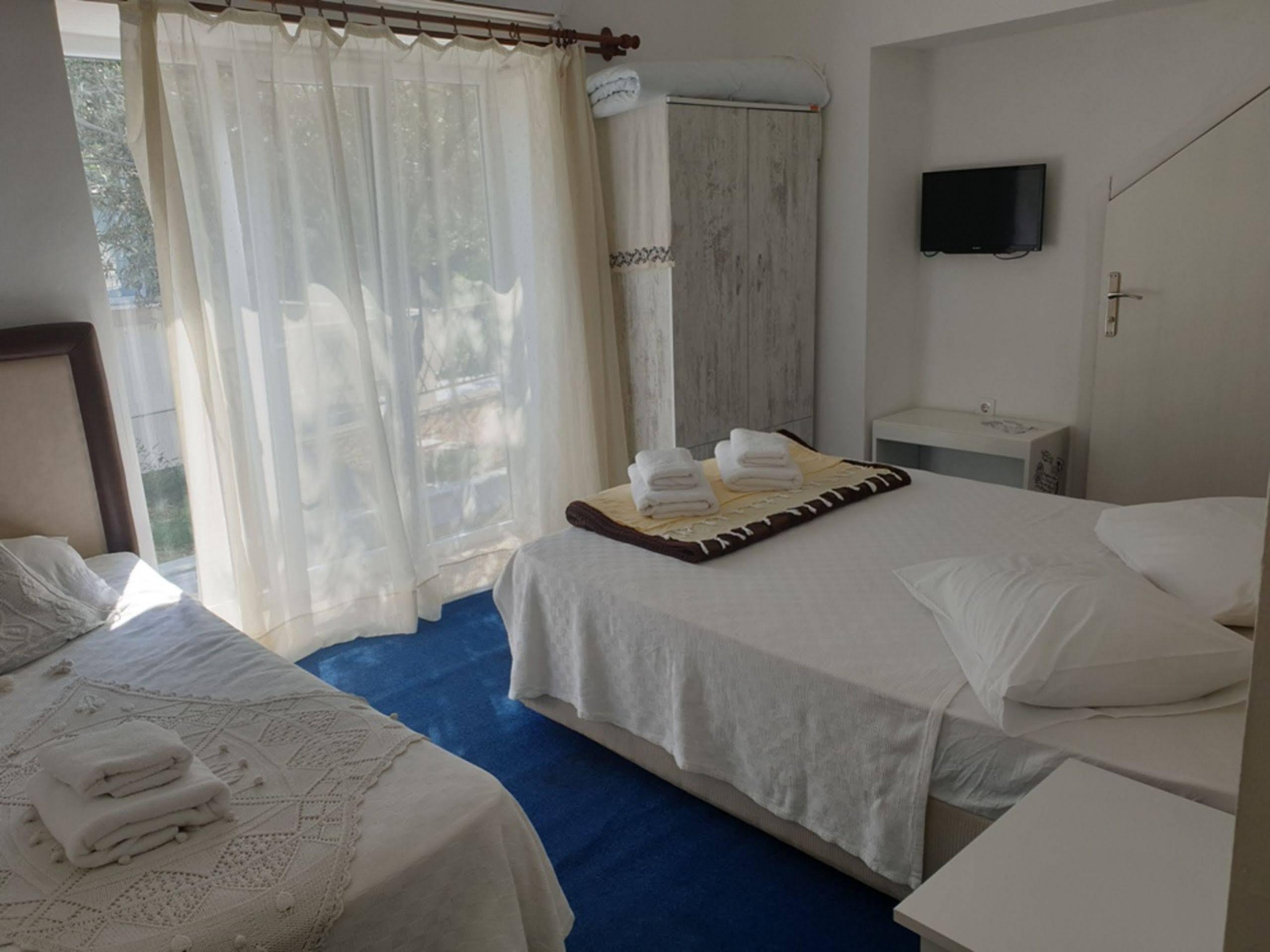 Lacivert Hotel Ayvalı Kültér fotó