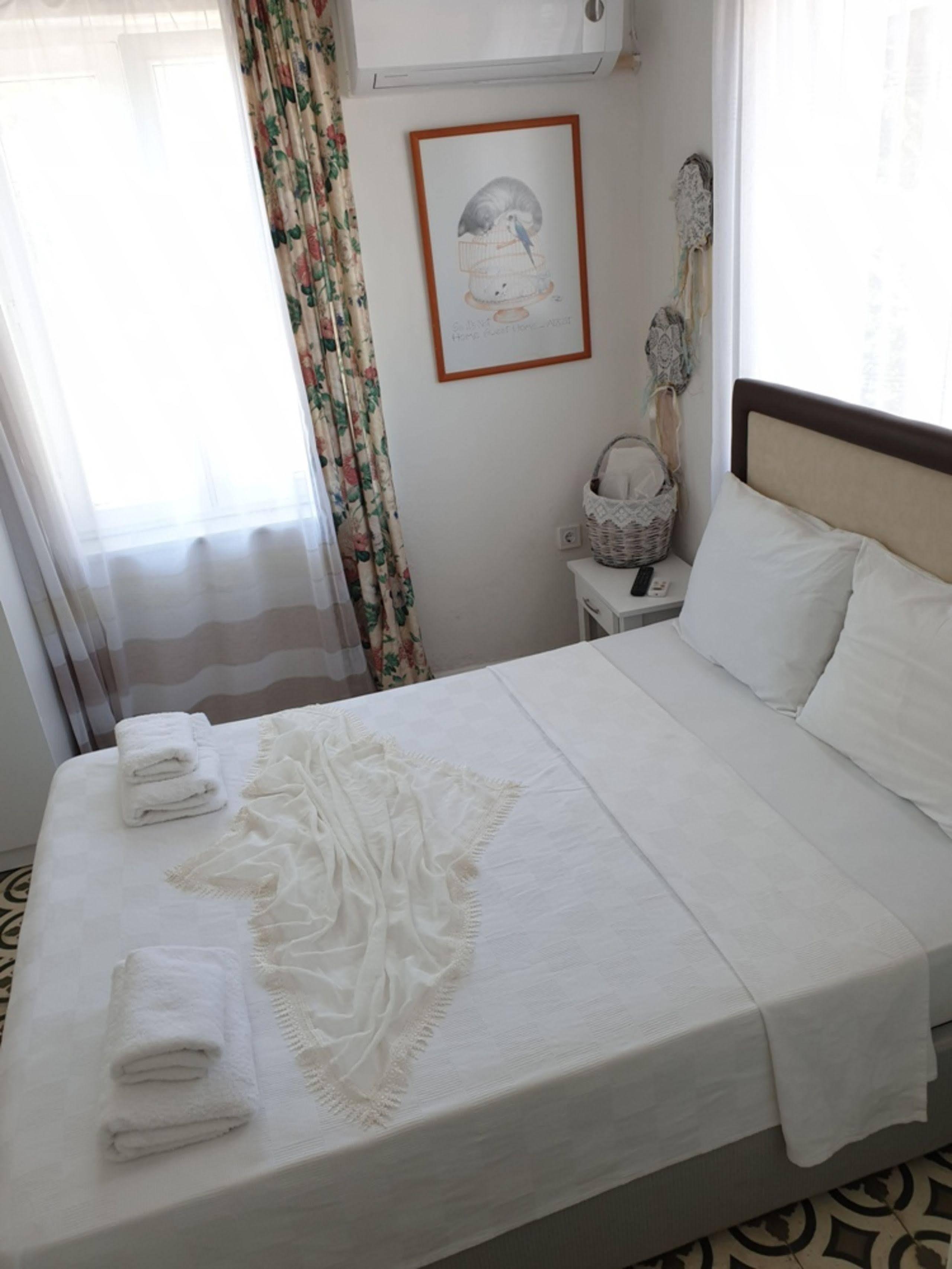 Lacivert Hotel Ayvalı Kültér fotó